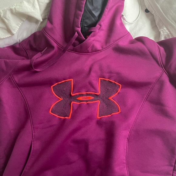 Under Armour Hoodie (Medium) - Picture 3 of 5